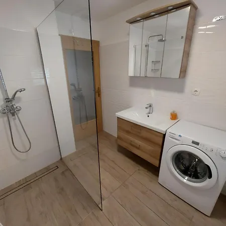 Guest house Marija 3*